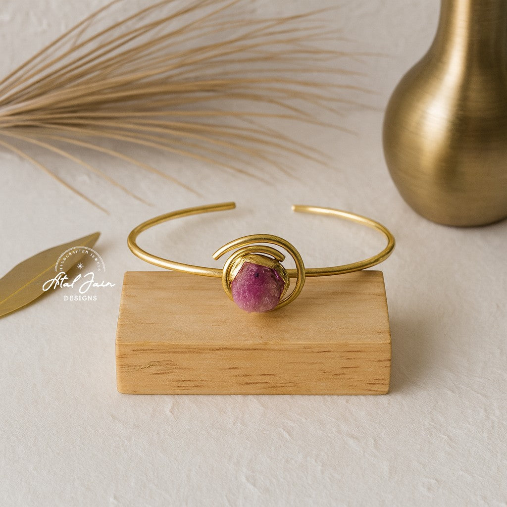 Serene Stone Gold Bracelet
