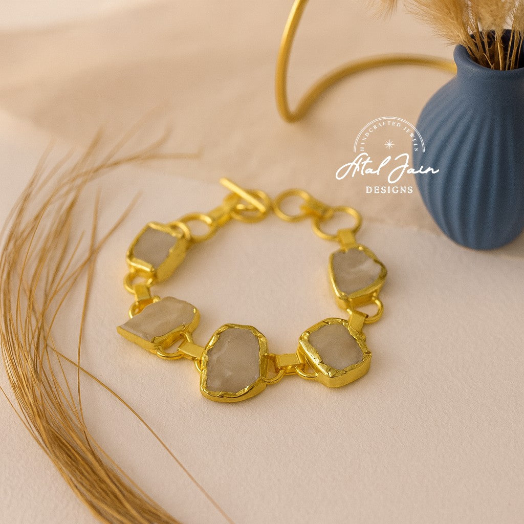Divine Harmony Armlet