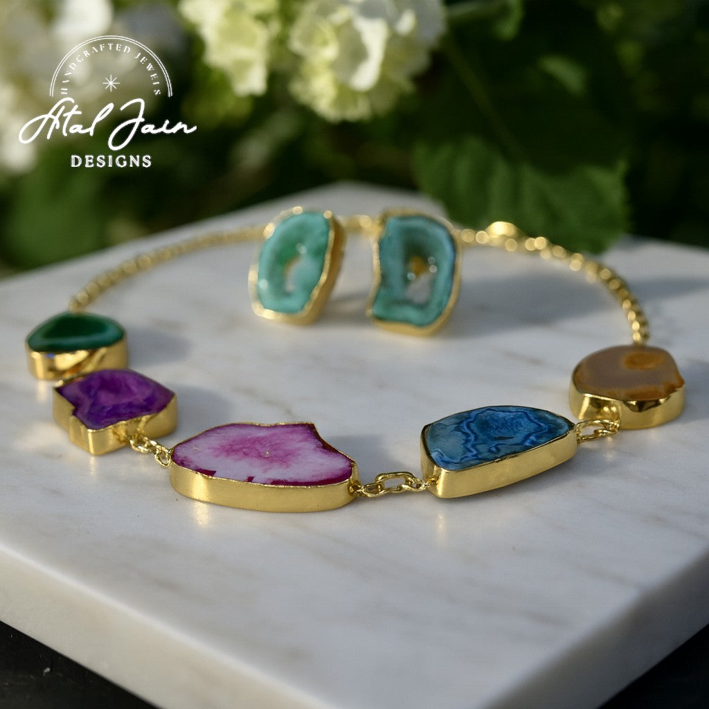 Splendid Agate Gemstone Necklace with Earrings