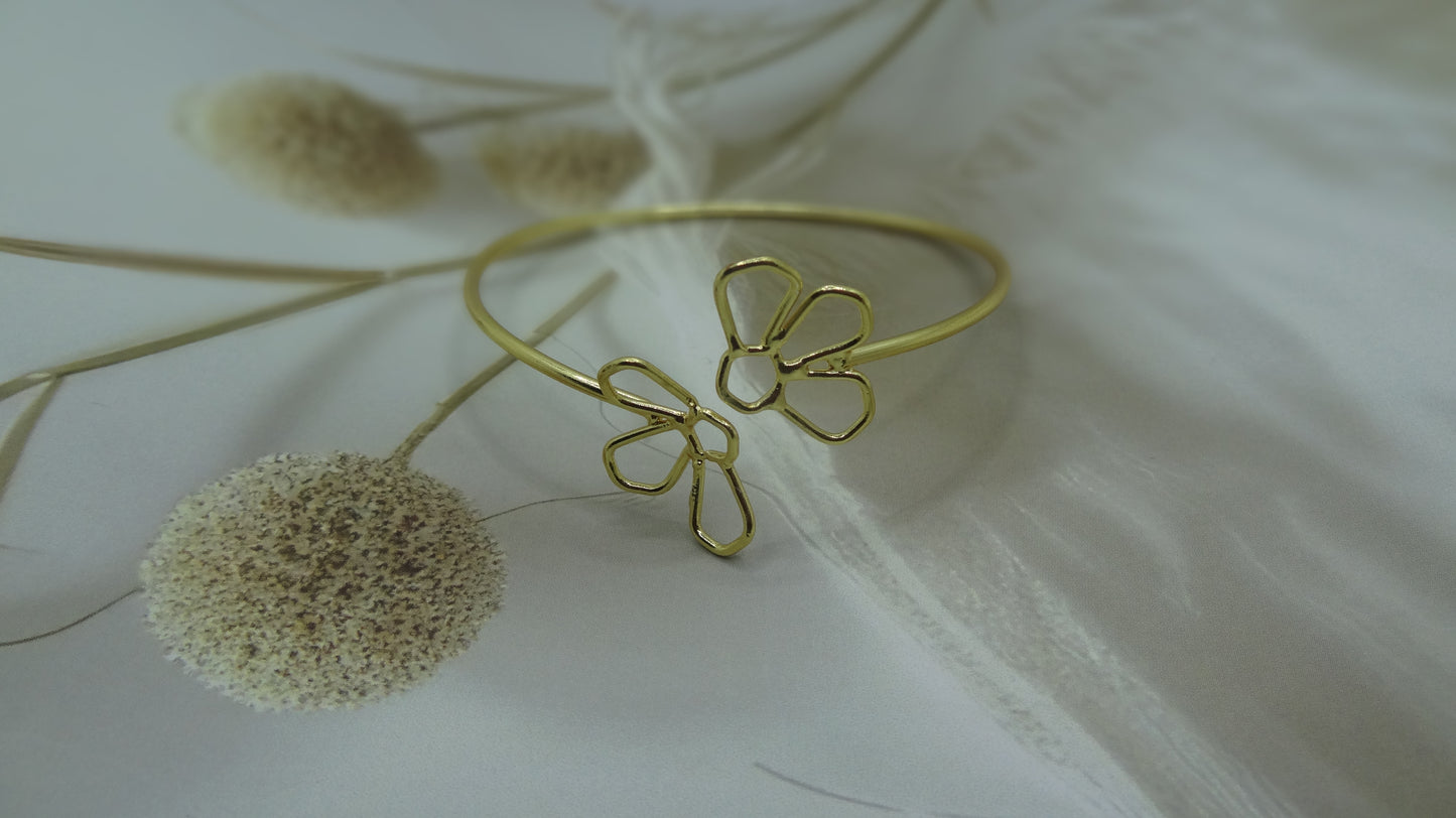 Floral Grace Gold Bracelet
