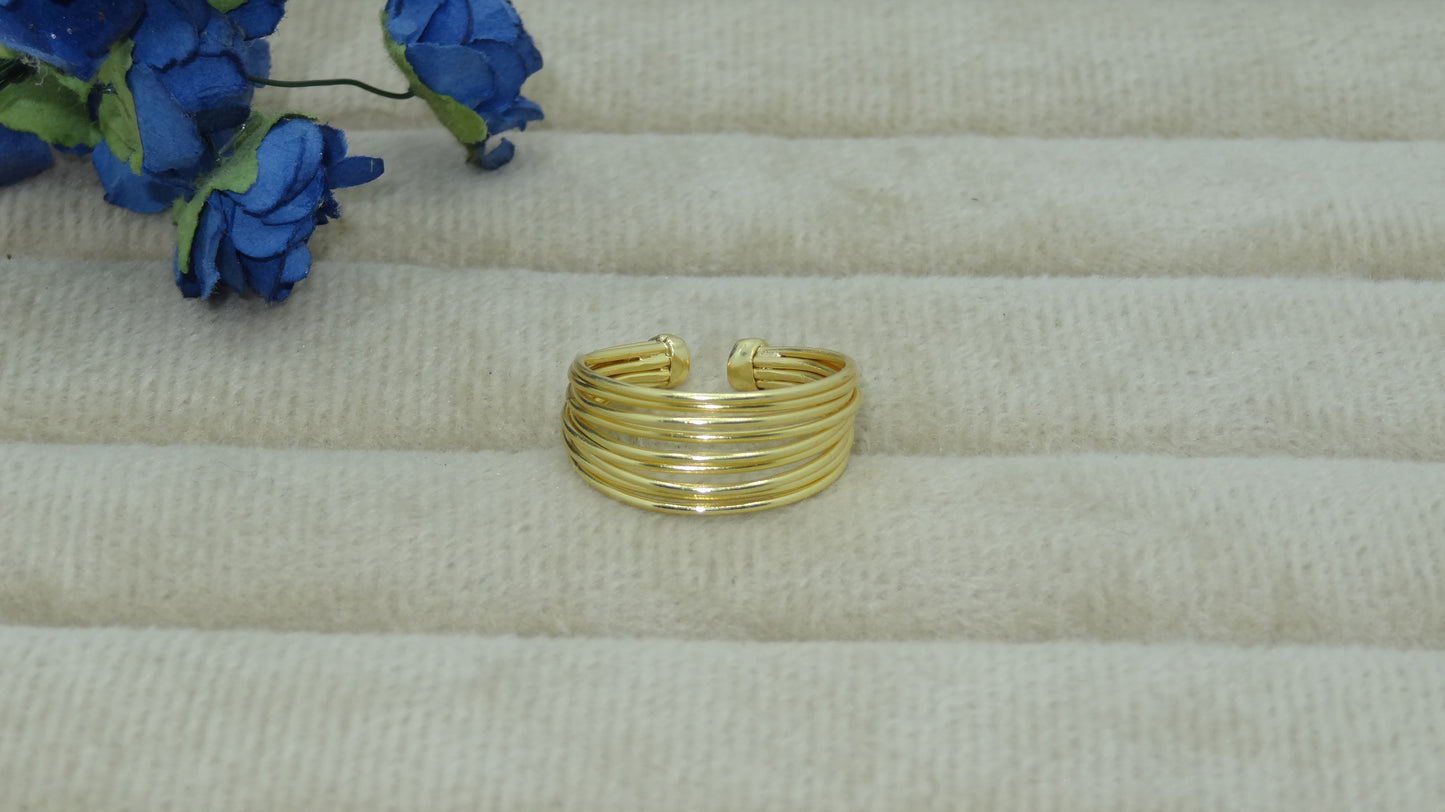 Majestic Weave: The Quintet Gold Ring