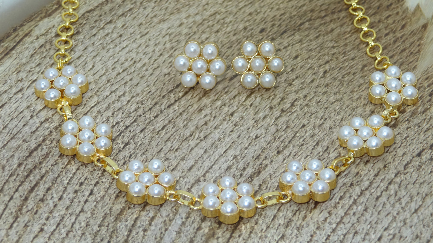 Timeless Elegance Pearl Ensemble
