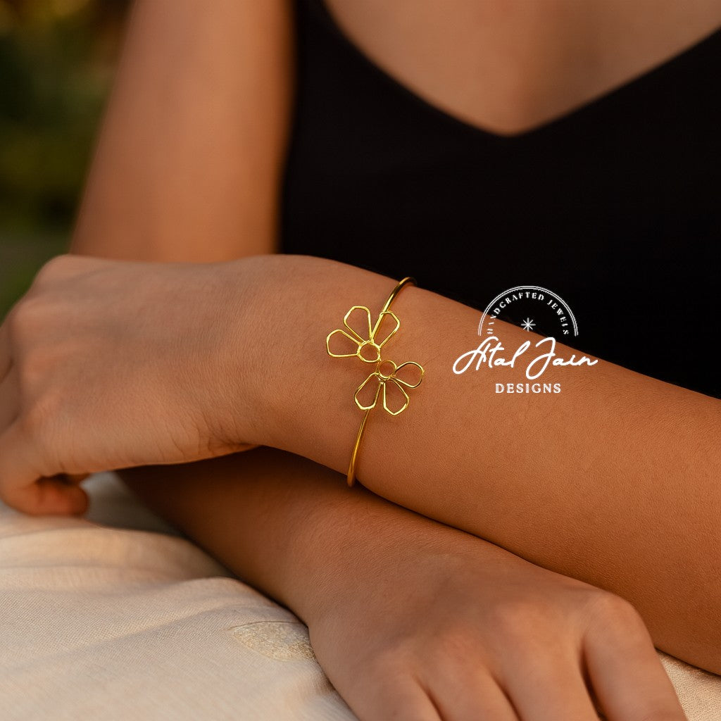 Floral Grace Gold Bracelet