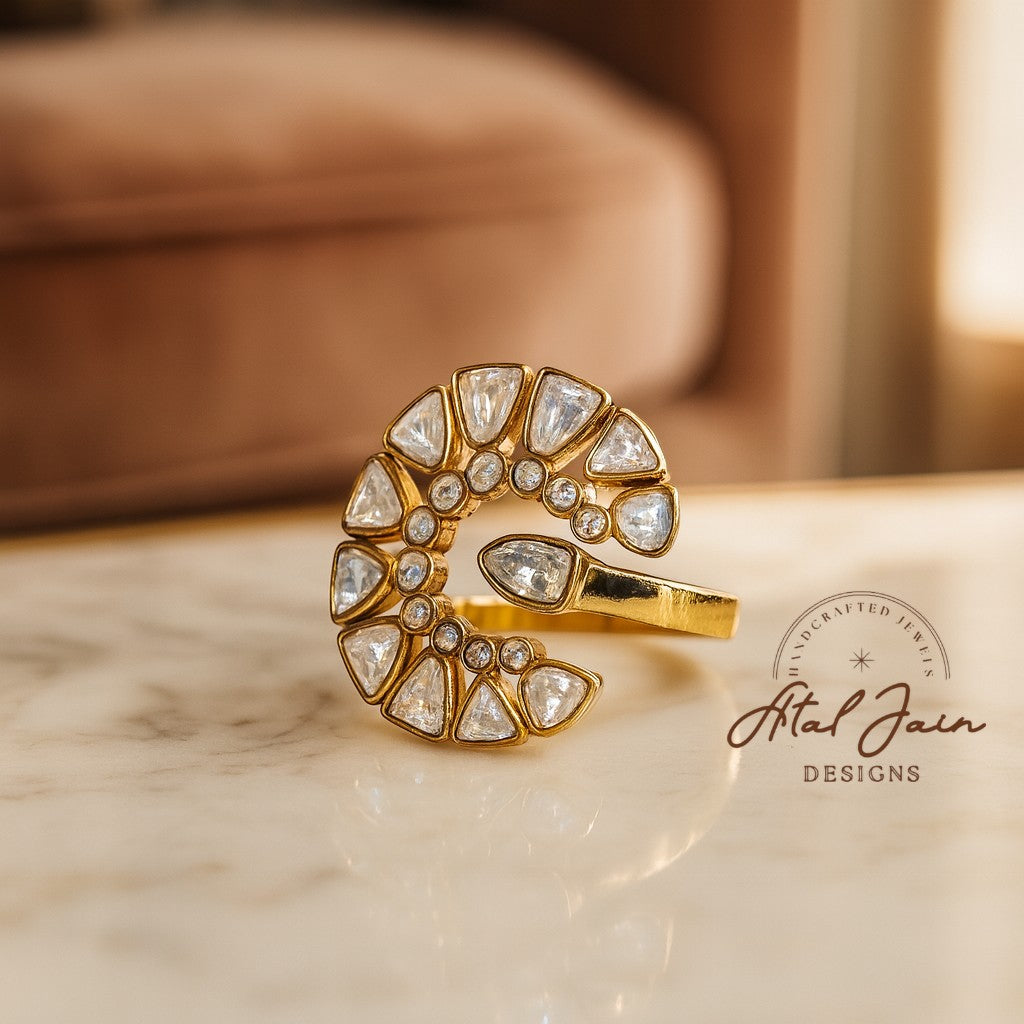 Zohra Royal Swirl Ring