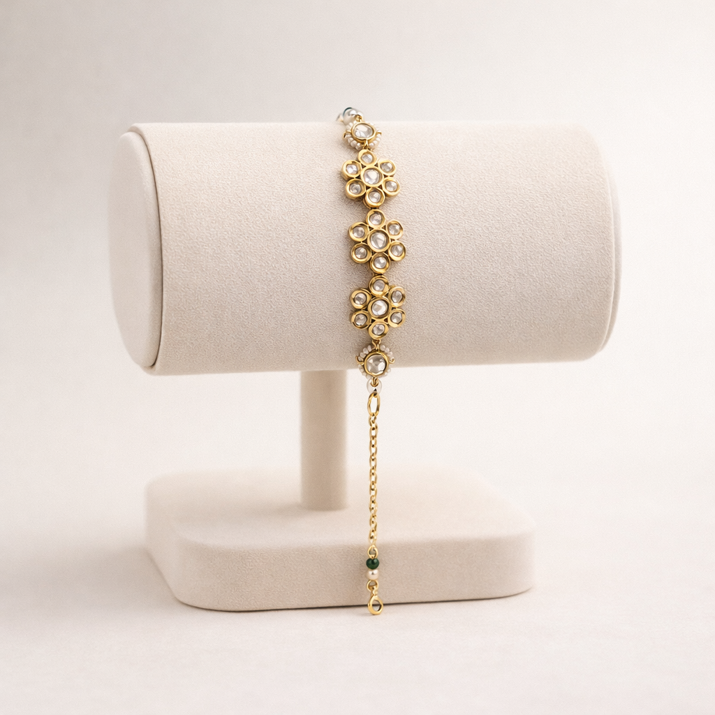 Aurora Floral Polki Bracelet – Elegant Floral Polki Bracelet with Adjustable Chain