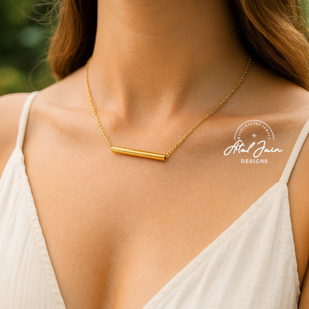 Regal Gold Bar Elegance Pendant