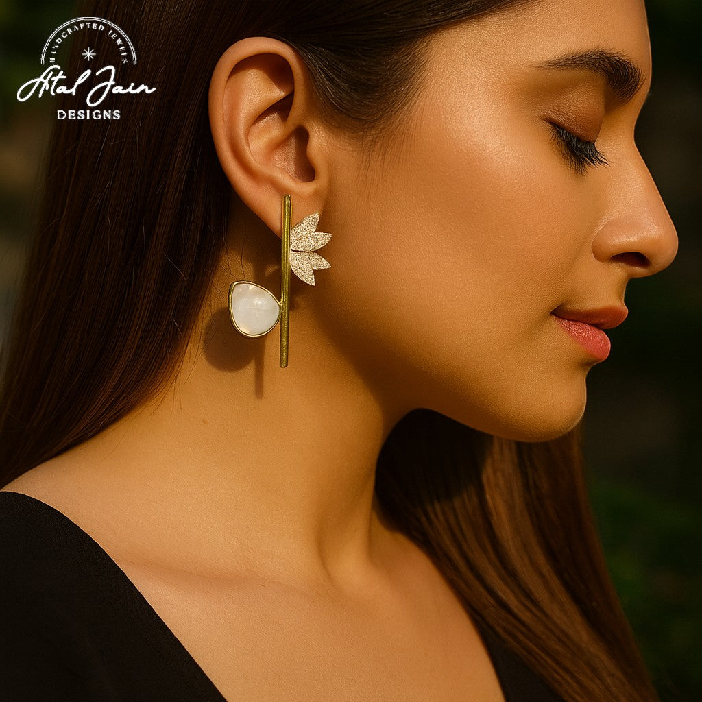 Serene Splendor: Gold Leaf Earrings