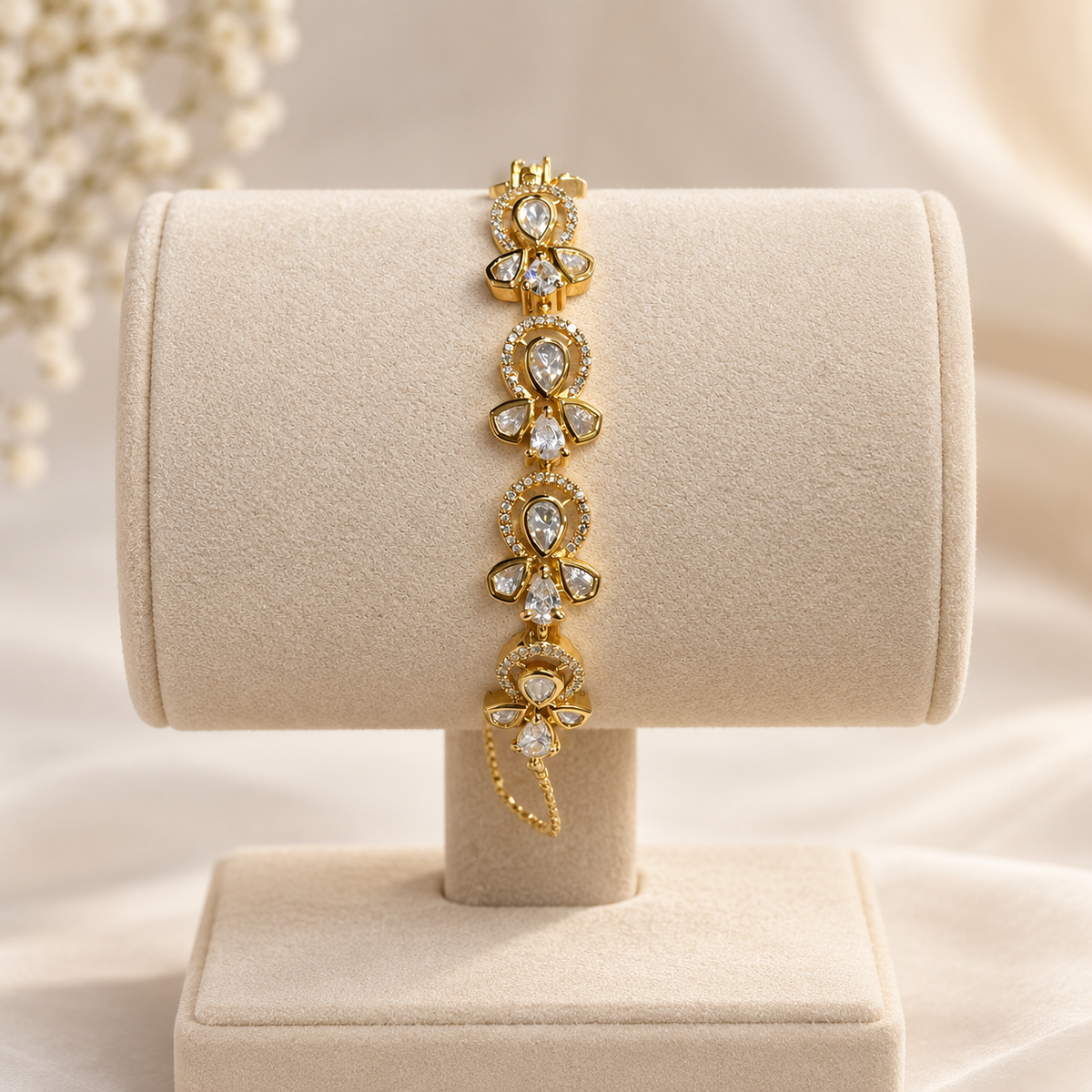 Arosha Emerald Moissanite Polki Bracelet | 22K Gold Plated