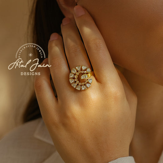 Zohra Royal Swirl Ring