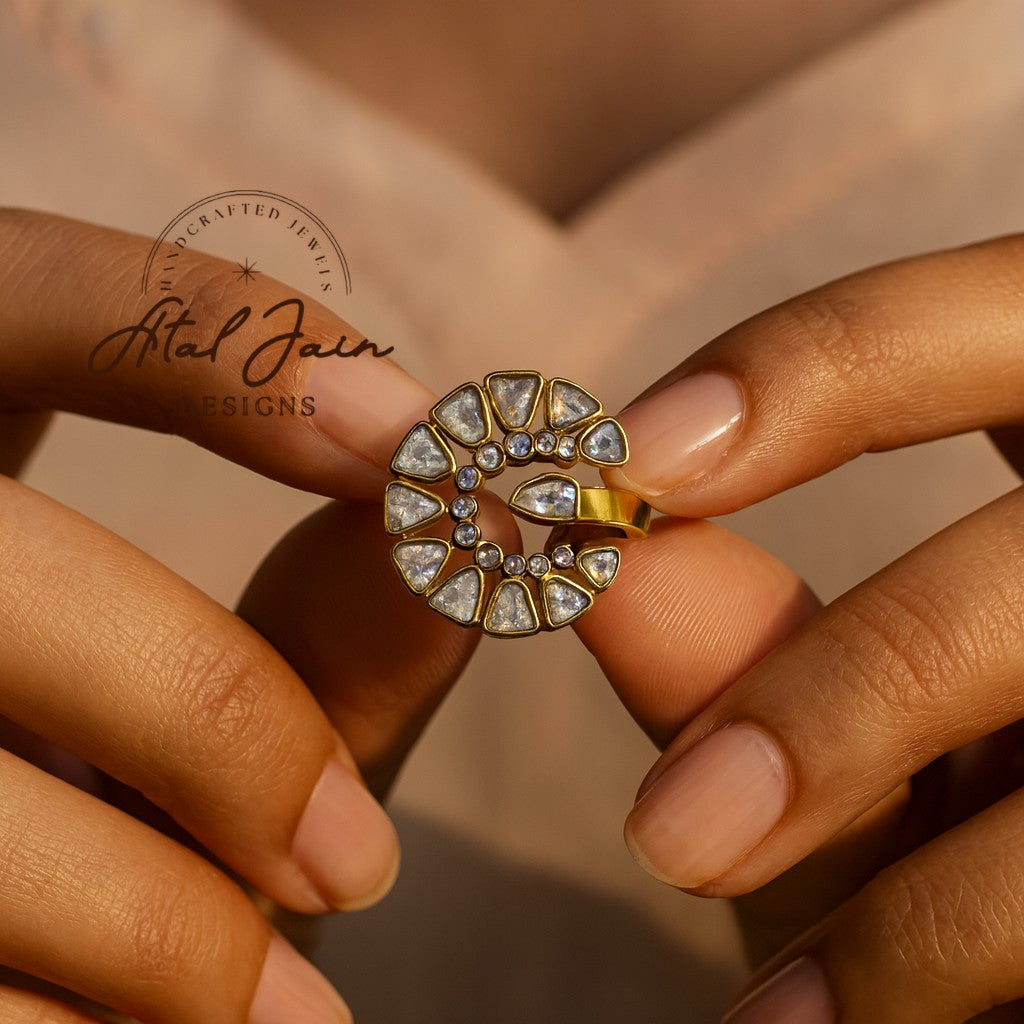 Zohra Royal Swirl Ring
