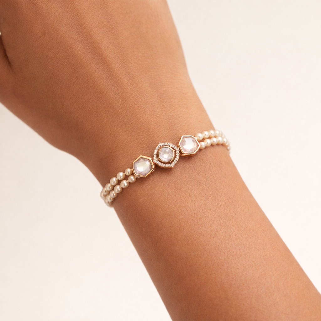 Moonlight Polki Pearl Bracelet – Elegant Polki & Pearl Bracelet